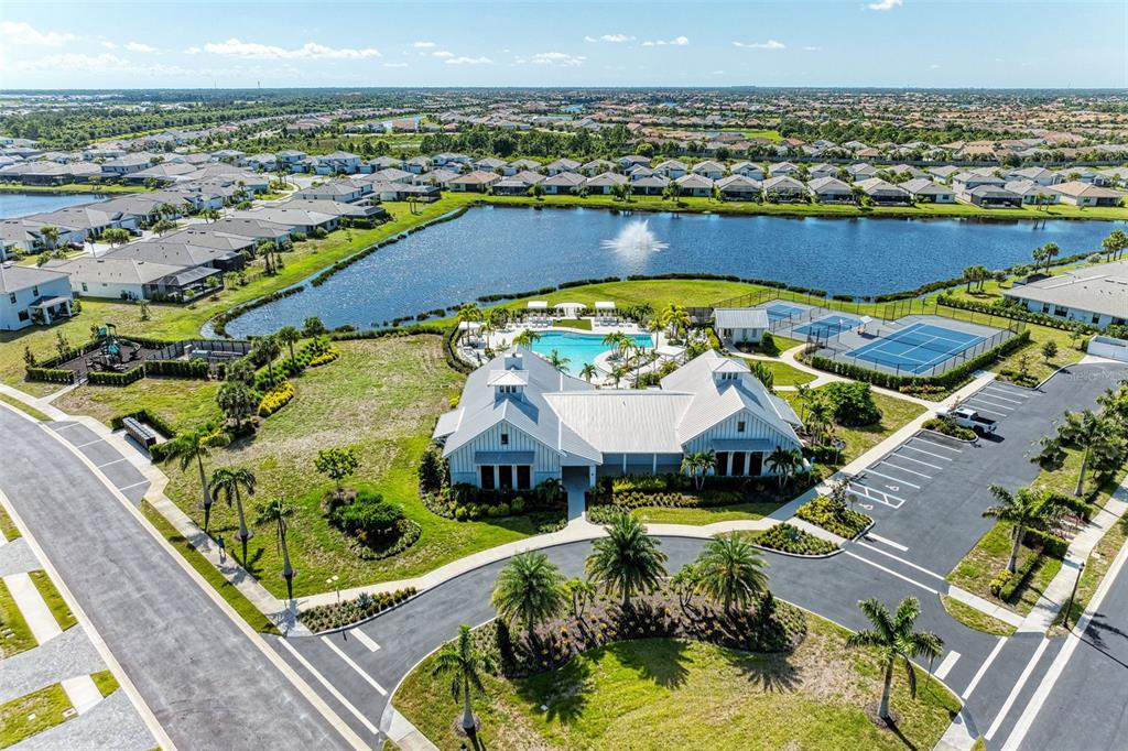 18530 Midsummer Place Venice, FL 34293 - Photo 57 of 99 Gallery Image 57