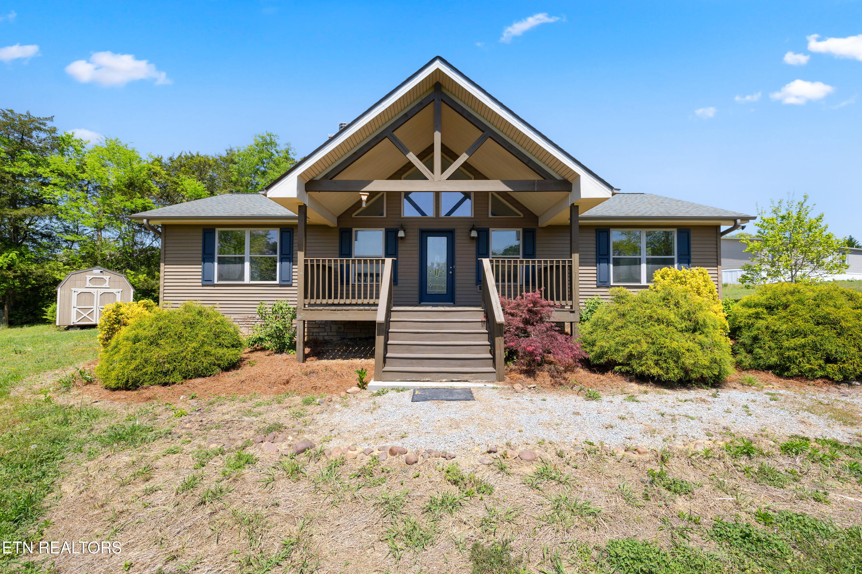 1462 Sandy Ridge Road Dandridge, TN 37725 - Photo 3 of 28 Positive Perceptions-3