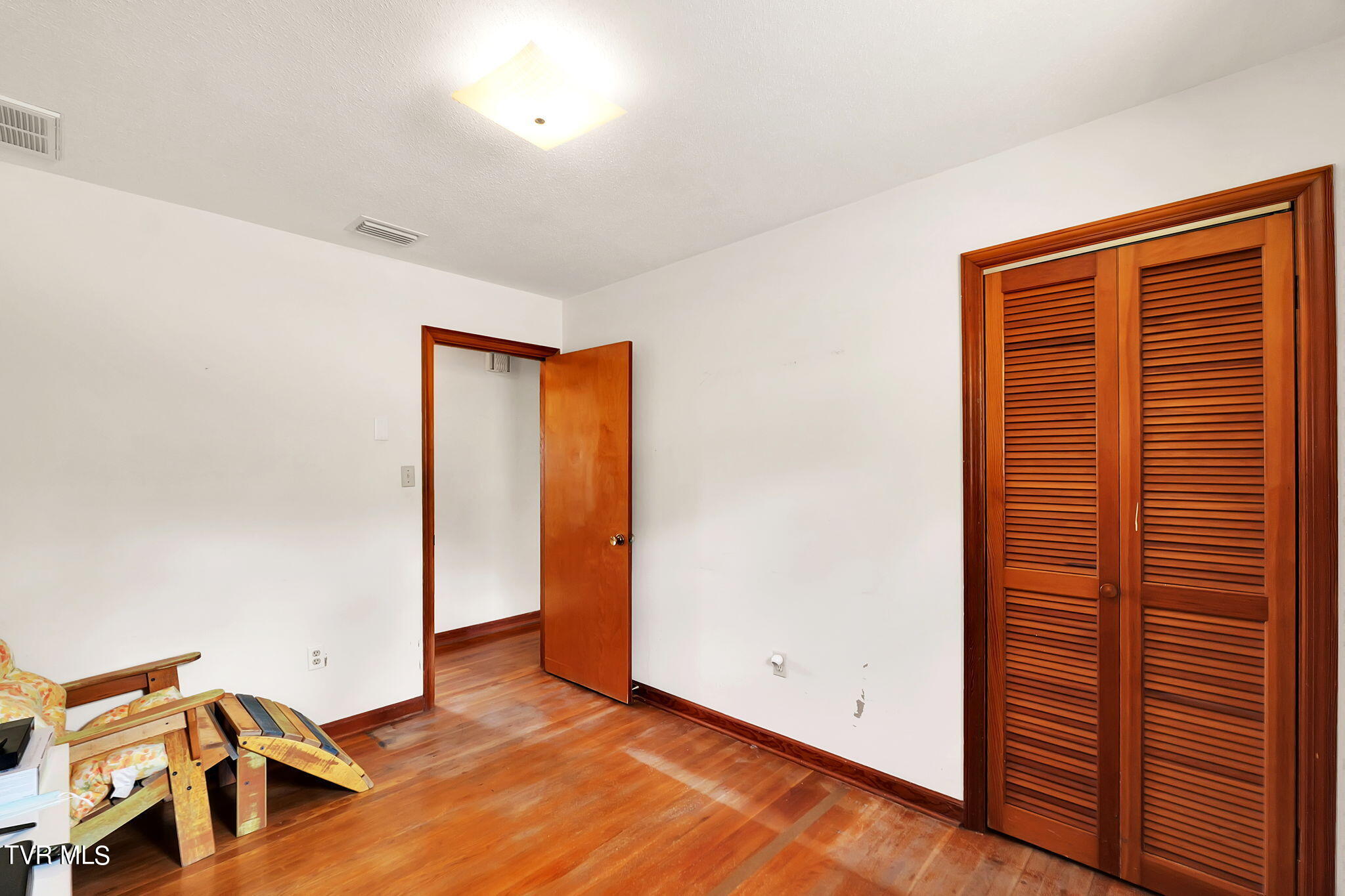 424 Seminole Road Bristol, VA 24201 - Photo 13 of 22 11-web-or-mls-424-seminole-rd