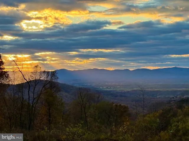 $649,000 | 1 Mosby Drive, Linden, VA 22642