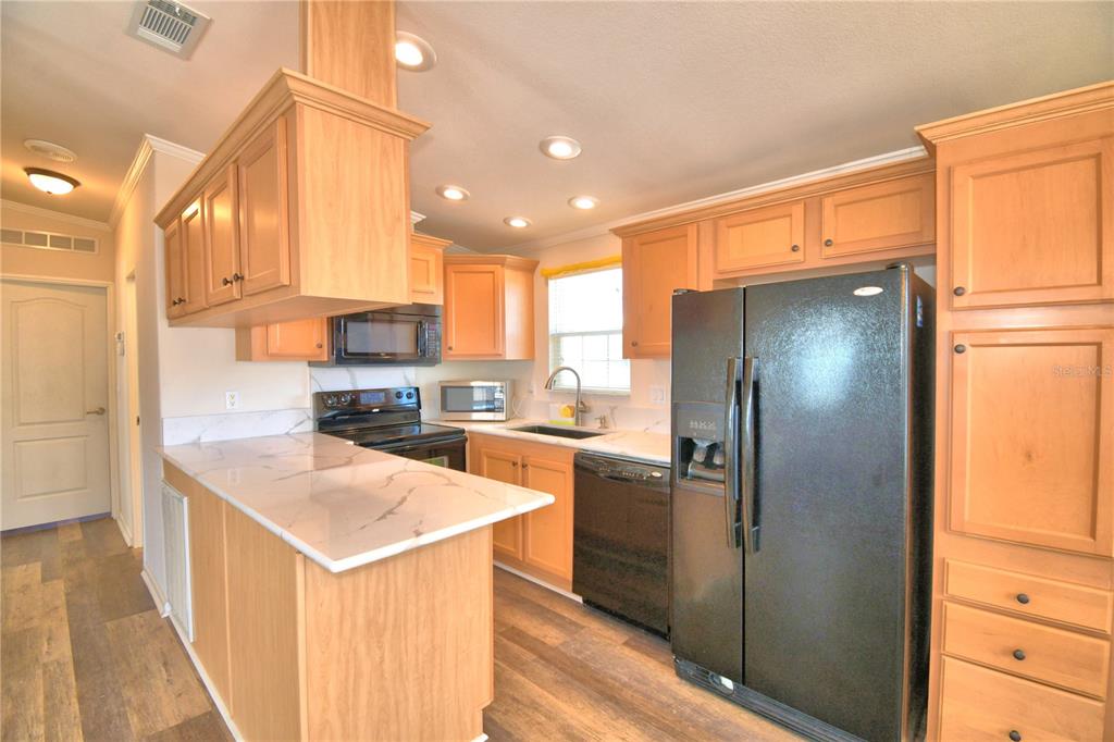 251 Patterson Road, Unit I46 Haines City, FL 33844 - Photo 15 of 49