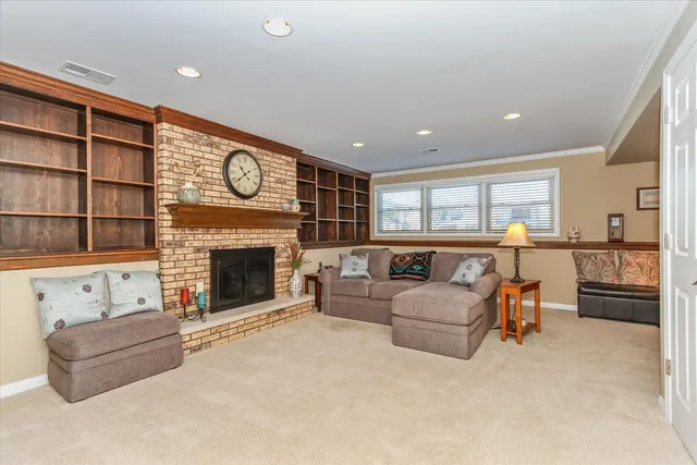 $530,000 | 1109 Carriage Lane, Schaumburg, IL 60193