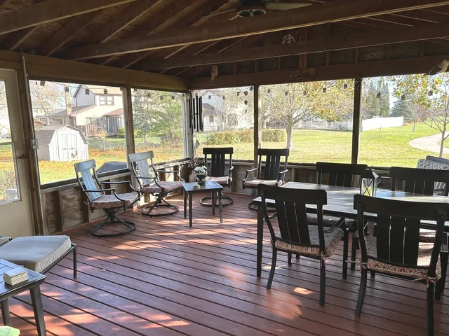 $530,000 | 1109 Carriage Lane, Schaumburg, IL 60193