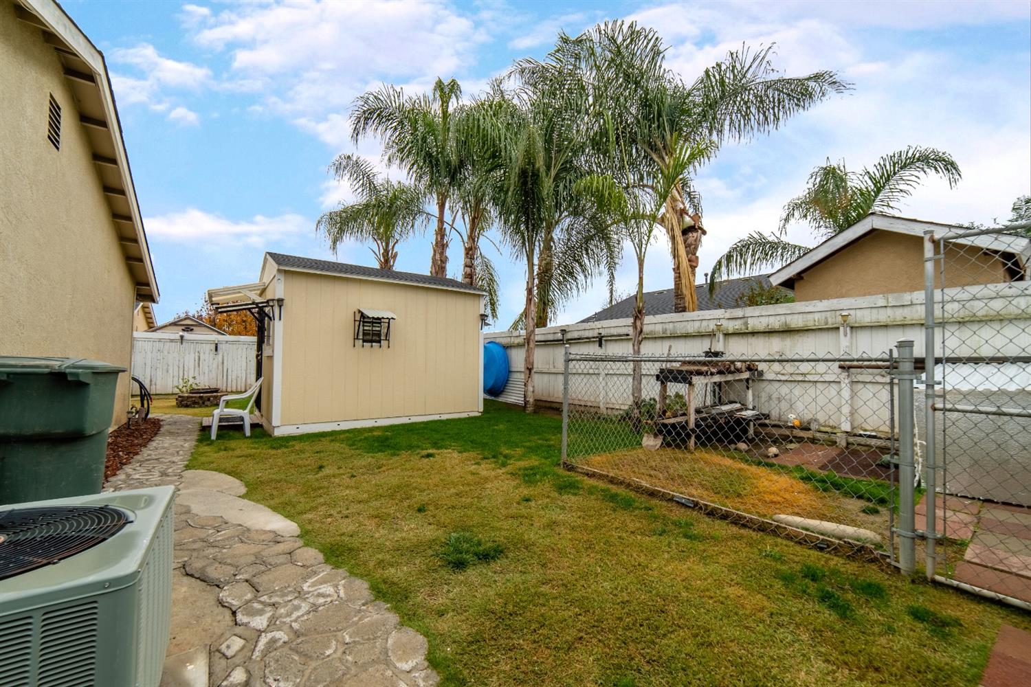 265 East Huntsman Avenue Reedley, CA 93654 - Photo 22 of 27 Gallery Image 22
