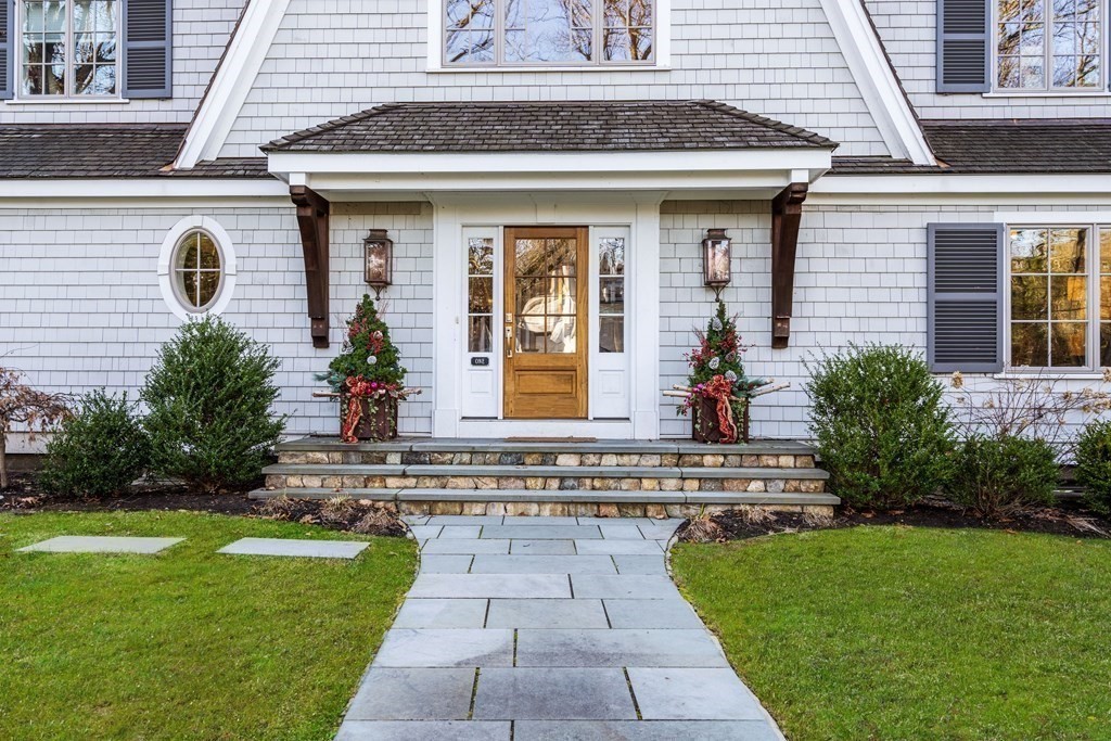1 Columbine Road Weston, MA 02493 - Photo 4 of 33
