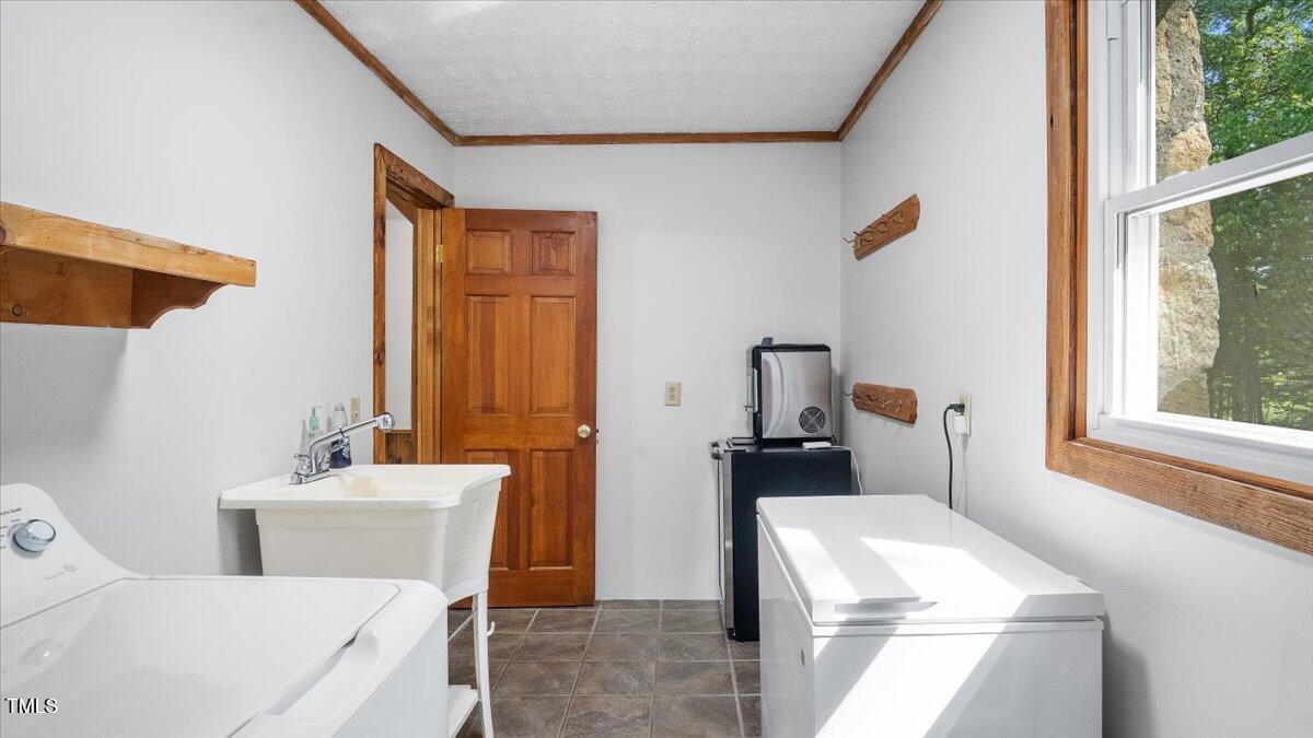 424 Roy Carver Road Semora, NC 27343 - Photo 38 of 68 31-424 Roy Caver Rd Finished (31 of 63)