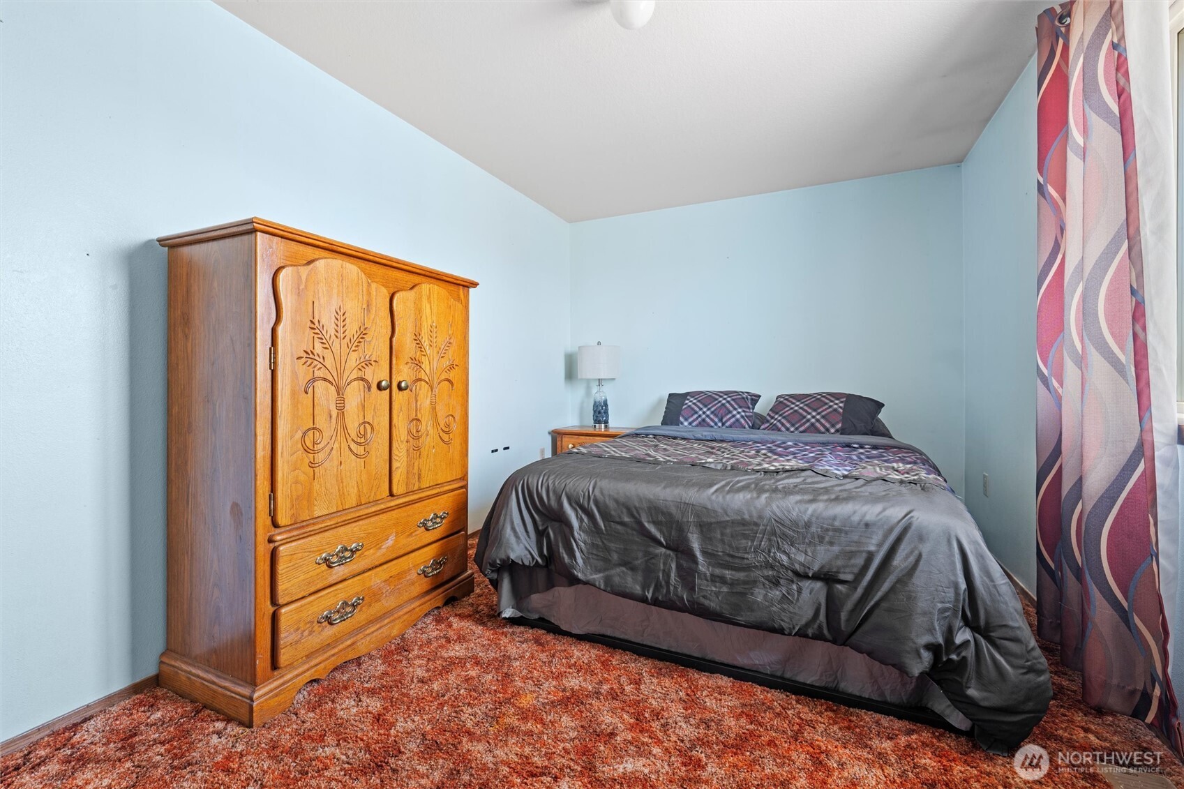 411 North Wahl Road Lind, WA 99341 - Photo 19 of 31 a bedroom with a bed and a window