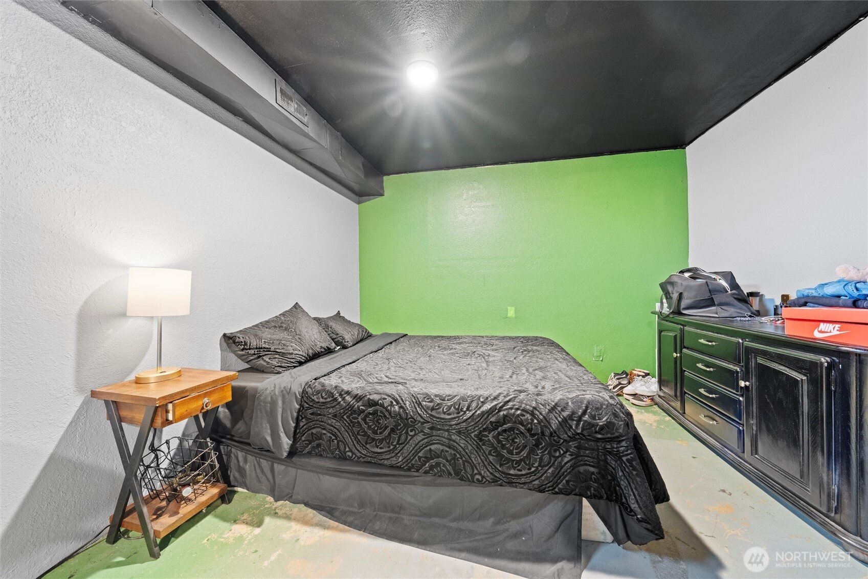 411 North Wahl Road Lind, WA 99341 - Photo 28 of 31 a bedroom with a bed and a tv