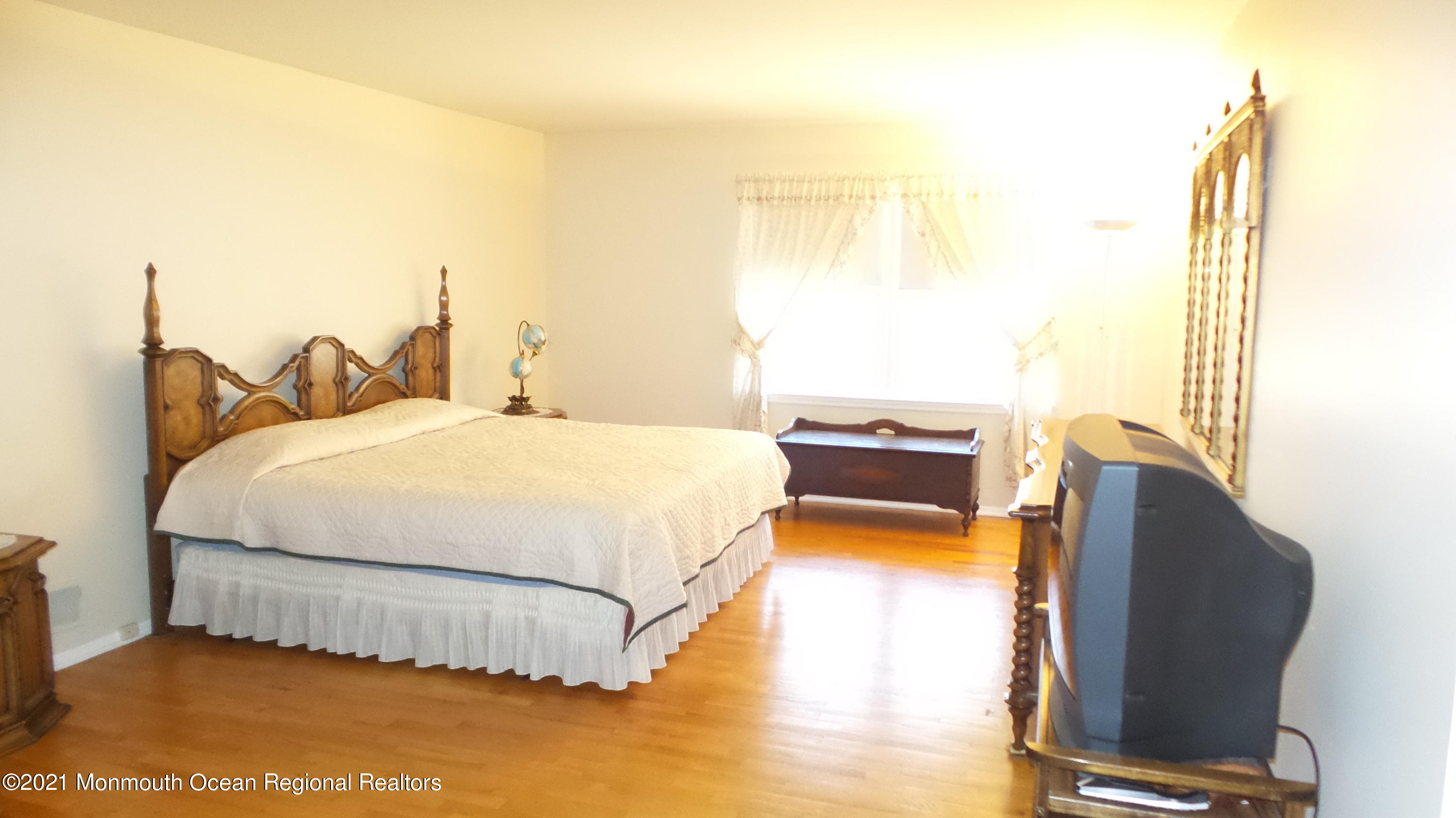 77 Gordons Corner Road Marlboro, NJ 07746 - Photo 19 of 49 20210329_144931