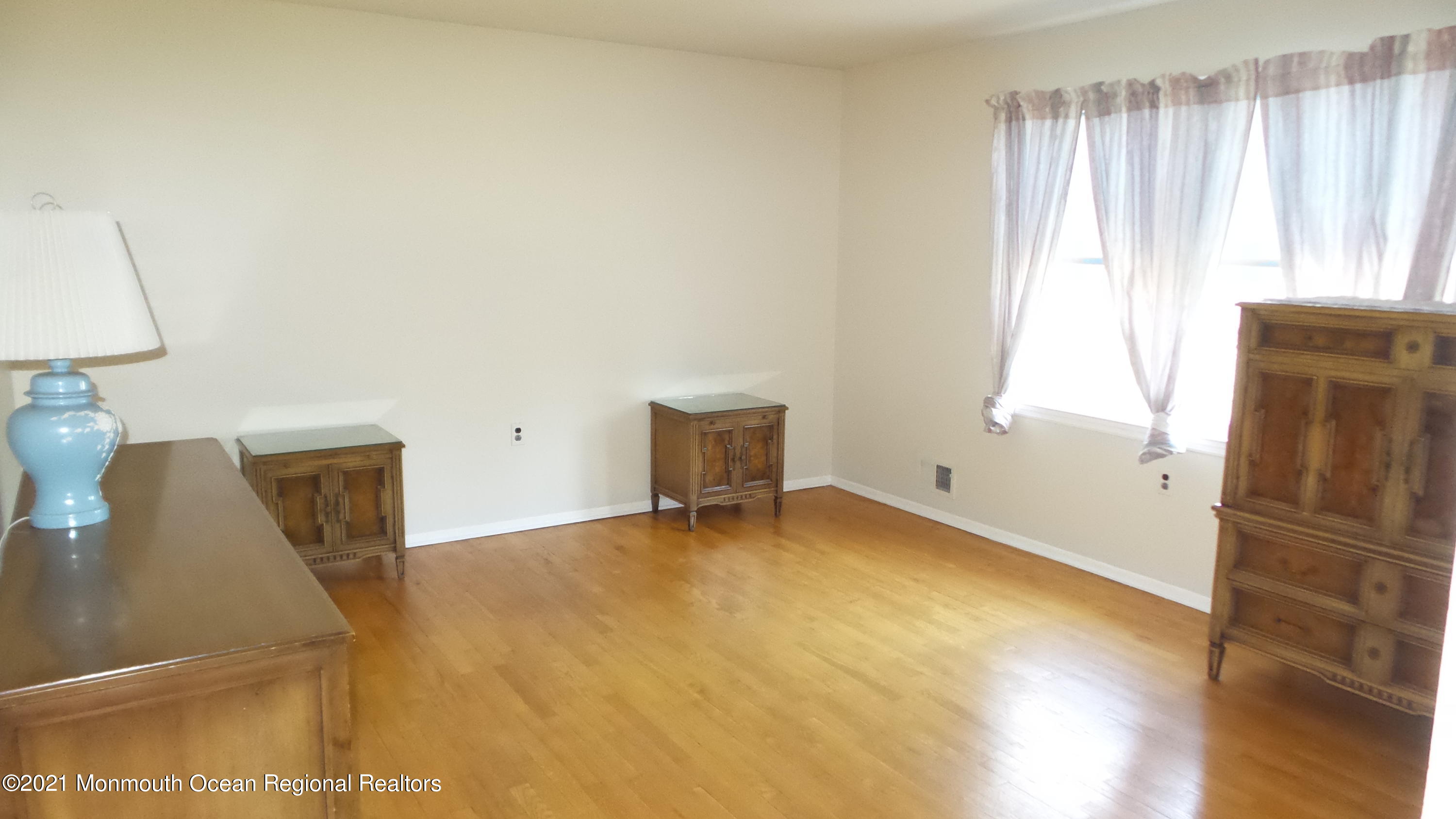 77 Gordons Corner Road Marlboro, NJ 07746 - Photo 35 of 49 20210329_144603