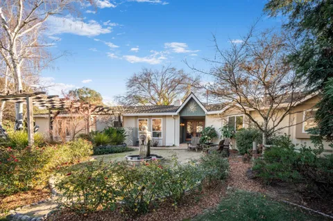 $2,688,000 | 12170 Calle Uvas, Gilroy, CA 95020