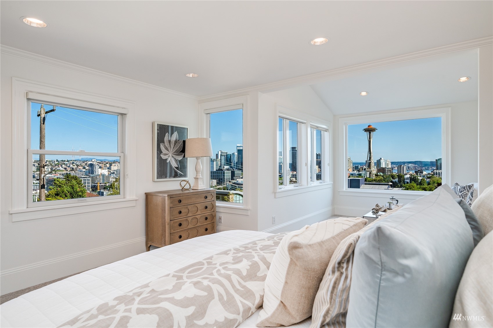 223 Prospect Street Seattle, WA 98109 - Photo 15 of 40