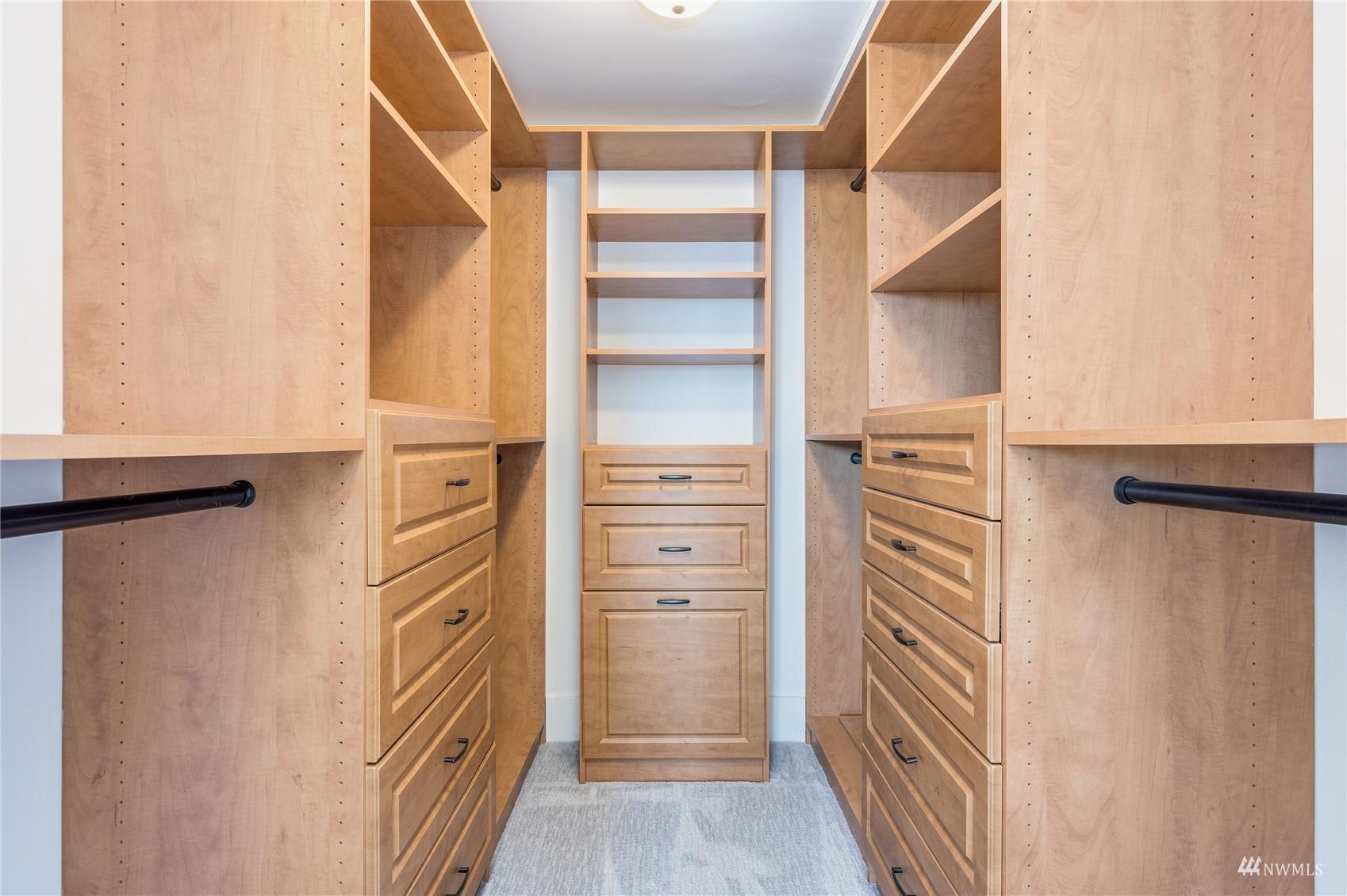 223 Prospect Street Seattle, WA 98109 - Photo 20 of 40