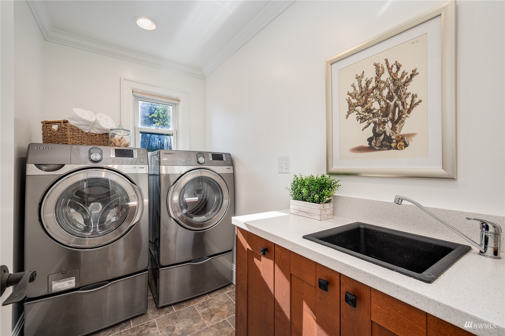 223 Prospect Street Seattle, WA 98109 - Photo 25 of 40