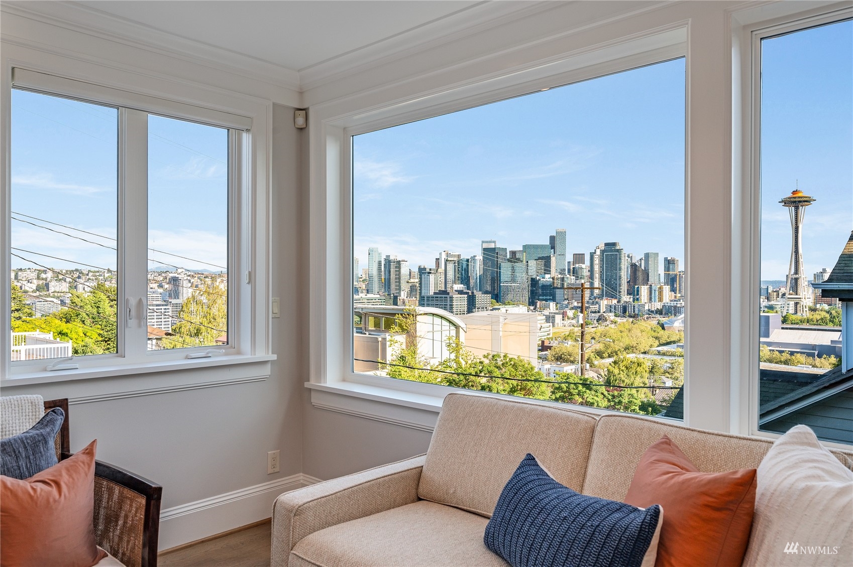 223 Prospect Street Seattle, WA 98109 - Photo 7 of 40