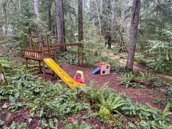 $295,000 | 1021 North Potlatch Drive, Hoodsport, WA 98548