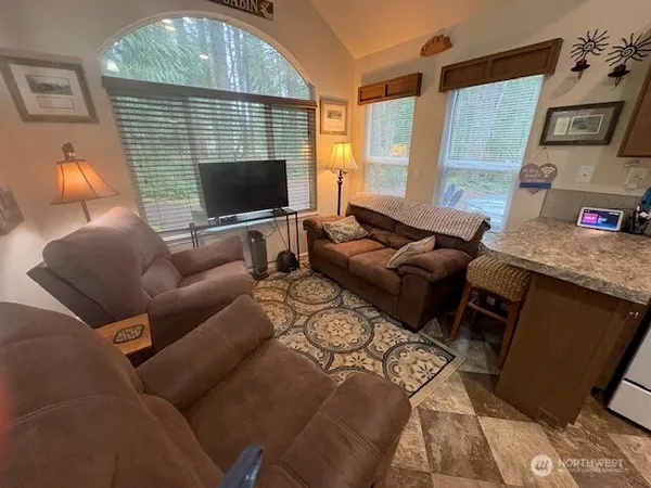 $295,000 | 1021 North Potlatch Drive, Hoodsport, WA 98548