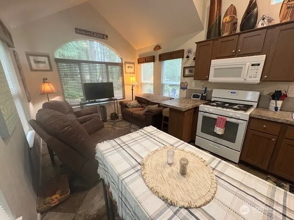 $295,000 | 1021 North Potlatch Drive, Hoodsport, WA 98548