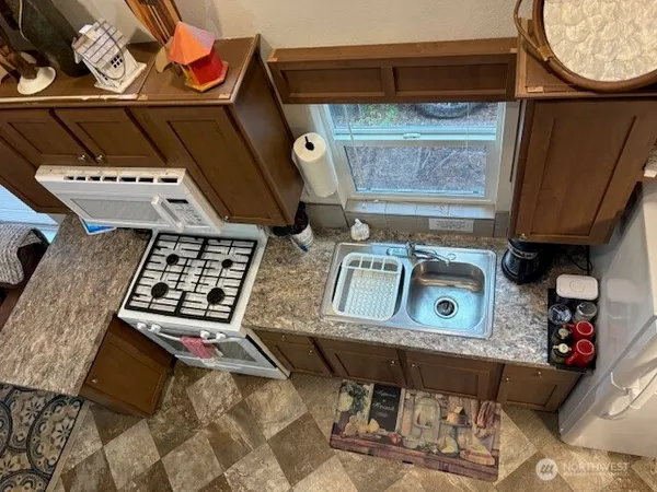 $295,000 | 1021 North Potlatch Drive, Hoodsport, WA 98548