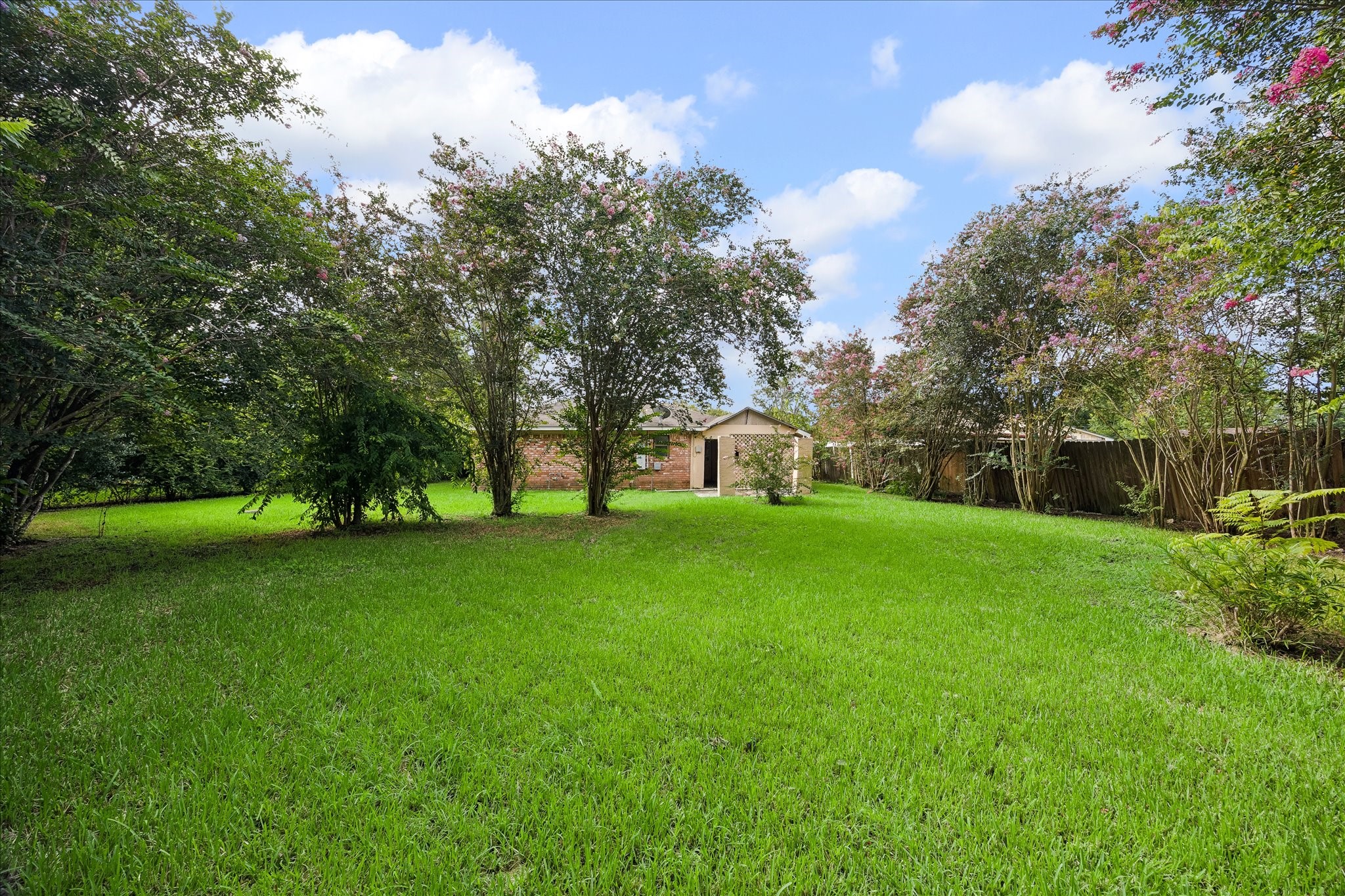 3530 Ripplebrook Drive Houston, TX 77045 - Photo 10 of 10 Huge fenced back yard