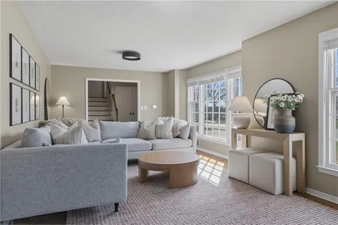$375,000 | 8823 Antioch Road, Overland Park, KS 66212