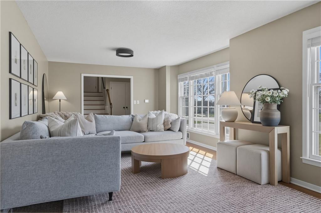 8823 Antioch Road Overland Park, KS 66212 - Photo 13 of 56