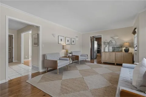 $375,000 | 8823 Antioch Road, Overland Park, KS 66212