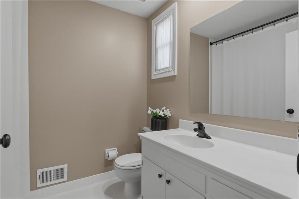 8823 Antioch Road Overland Park, KS 66212 - Photo 28 of 56