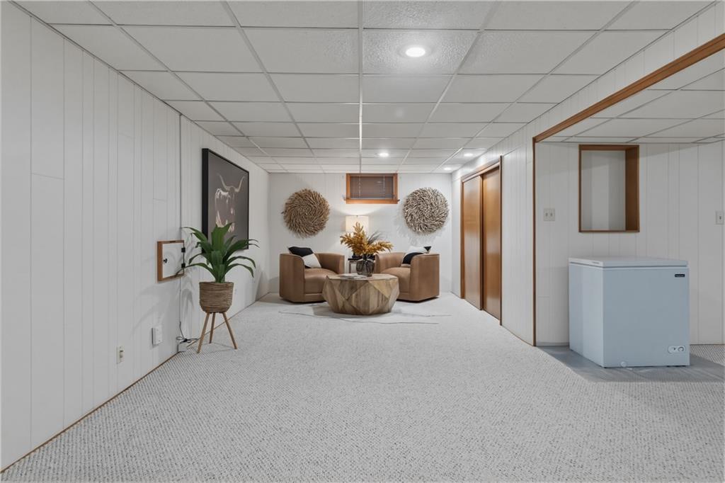 8823 Antioch Road Overland Park, KS 66212 - Photo 42 of 56