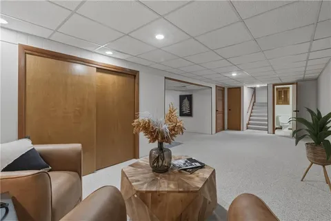$375,000 | 8823 Antioch Road, Overland Park, KS 66212
