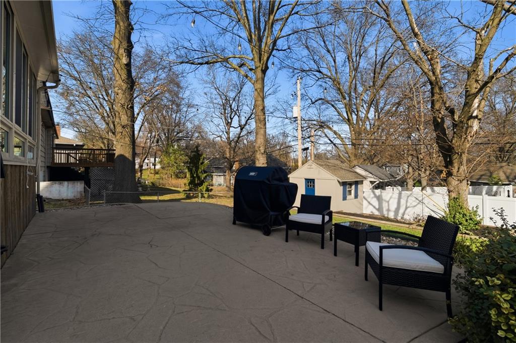 8823 Antioch Road Overland Park, KS 66212 - Photo 50 of 56