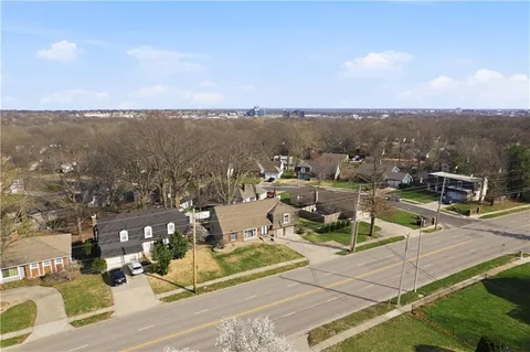 $375,000 | 8823 Antioch Road, Overland Park, KS 66212