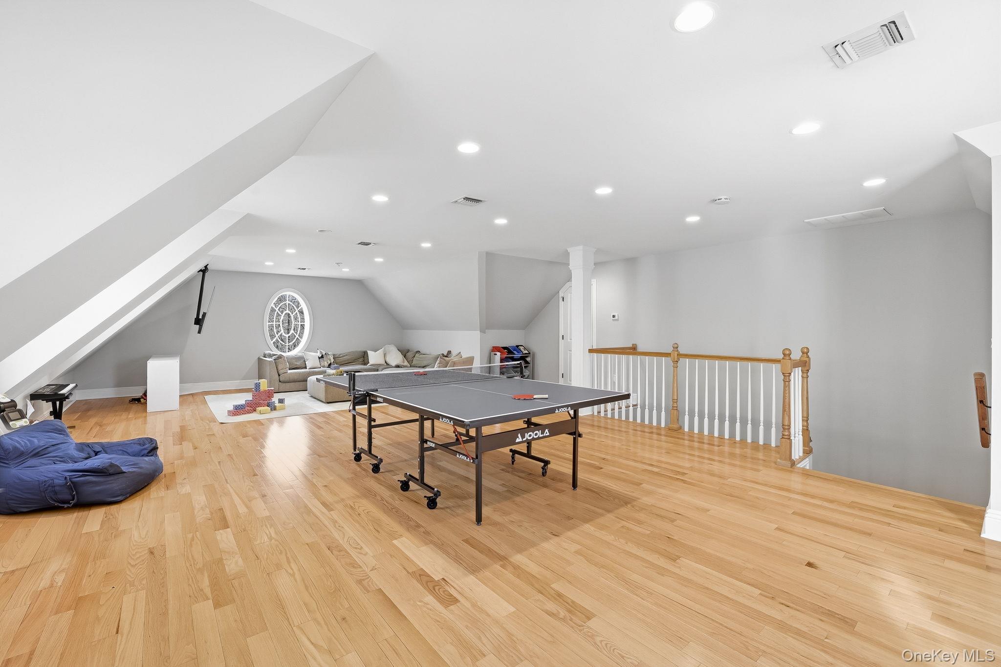 16 Hall Road Briarcliff Manor, NY 10510 - Photo 27 of 41