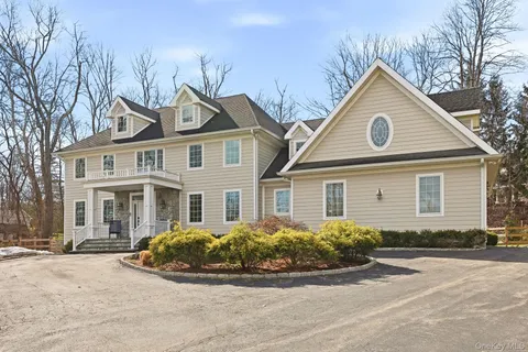 $1,800,000 | 16 Hall Road, Briarcliff Manor, NY 10510