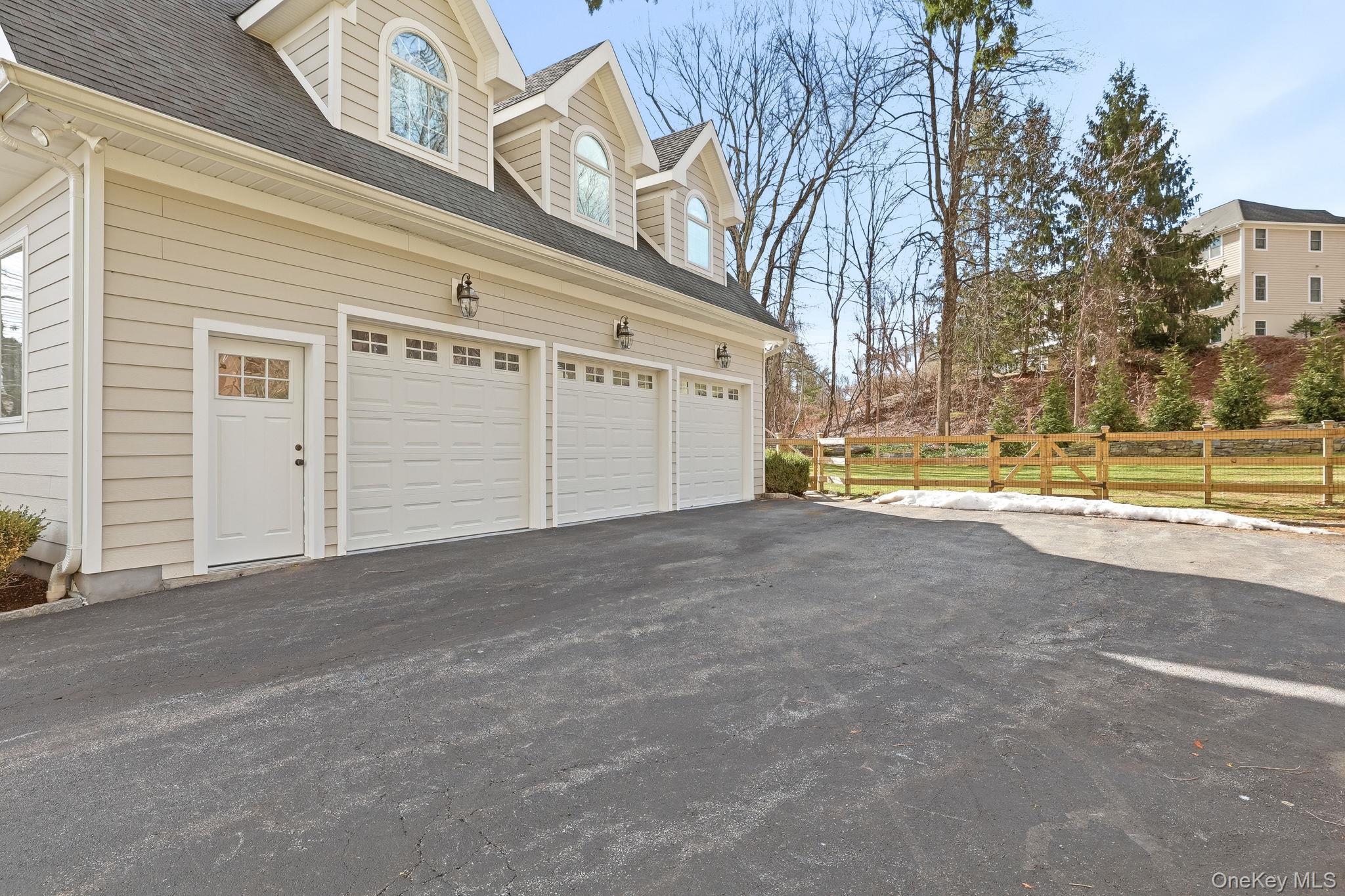 16 Hall Road Briarcliff Manor, NY 10510 - Photo 38 of 41 3-Car Garage.