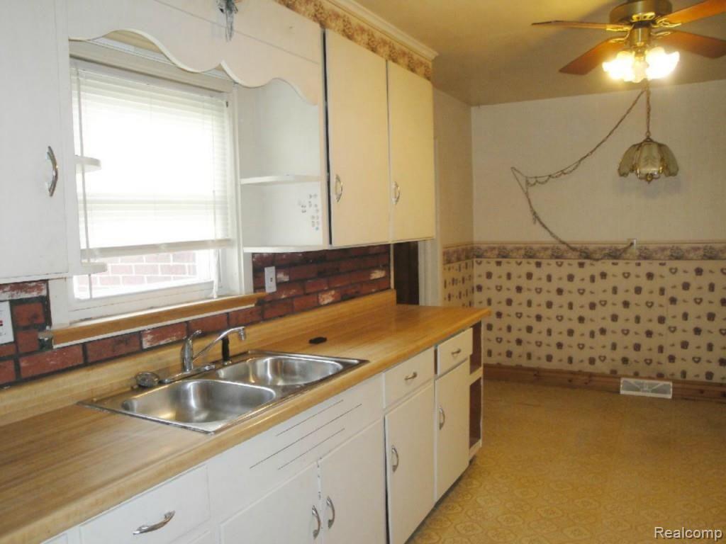3338 Bullock Road Brown City, MI 48416 - Photo 5 of 14 Kitchen