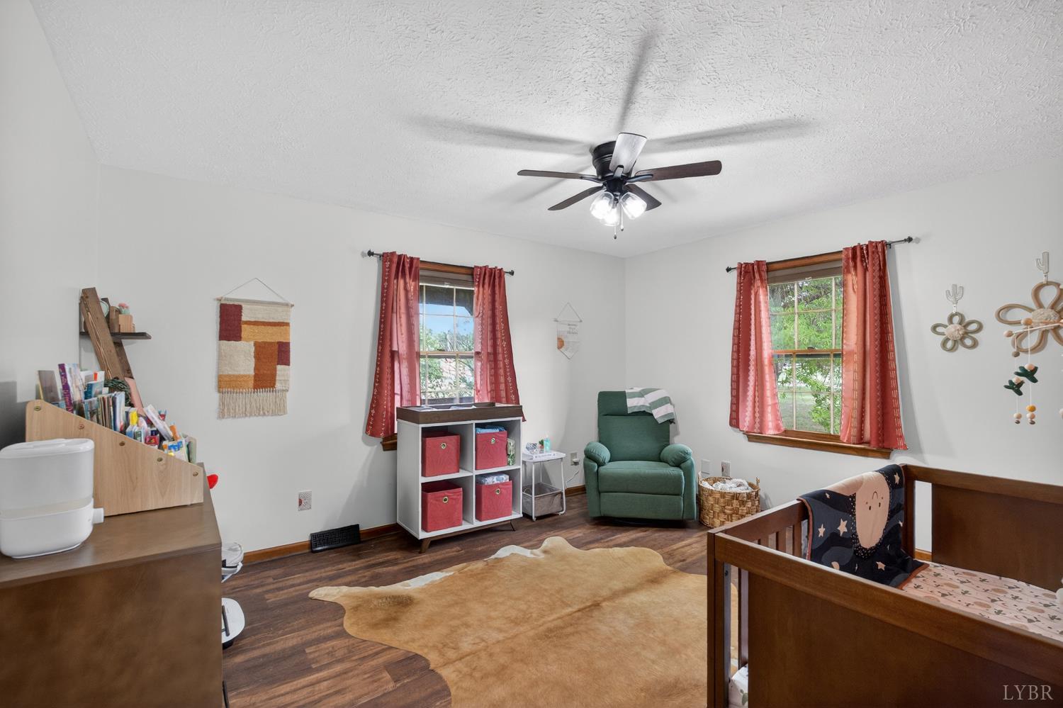 1002 Homeplace Road Rustburg, VA 24588 - Photo 22 of 48 a living room with closet