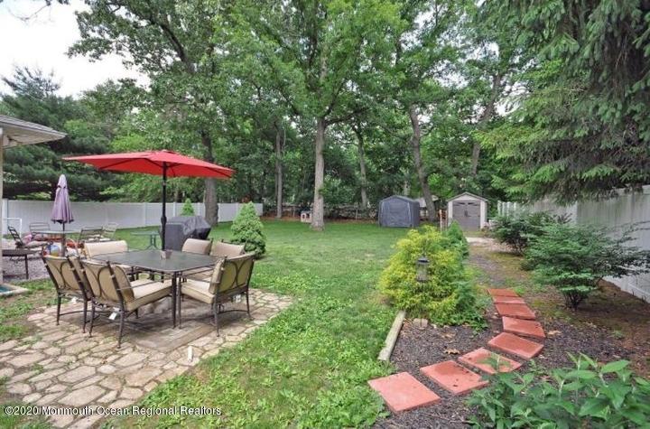 373 Glenn Road Jackson, NJ 08527 - Photo 9 of 13 Private and spacious backyard