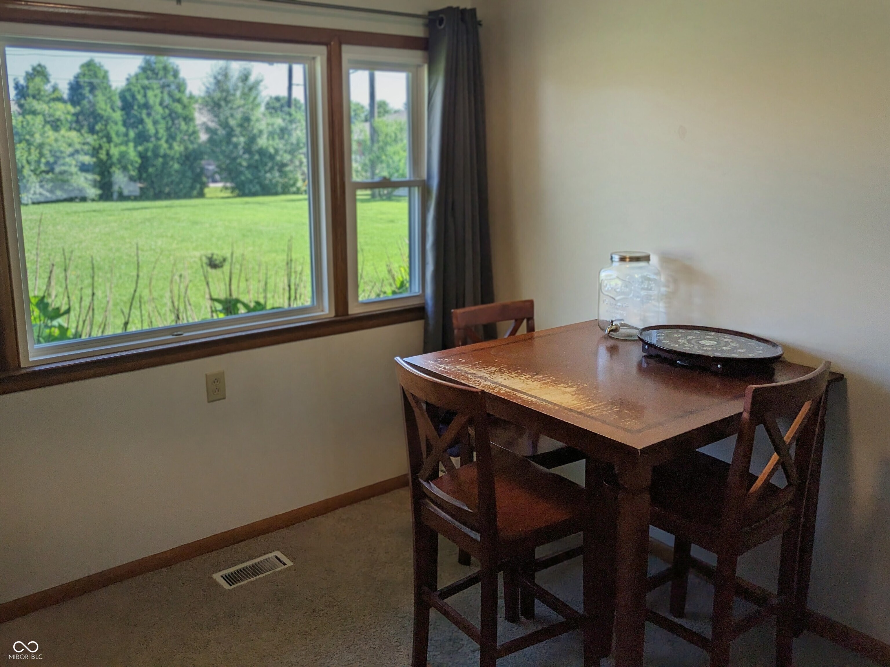 216 East 49th Street Anderson, IN 46013 - Photo 4 of 15