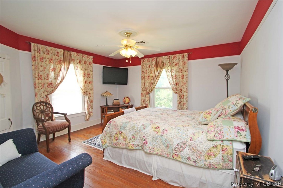 1260 Ocran Road White Stone, VA 22578 - Photo 41 of 45 Guest Room 2