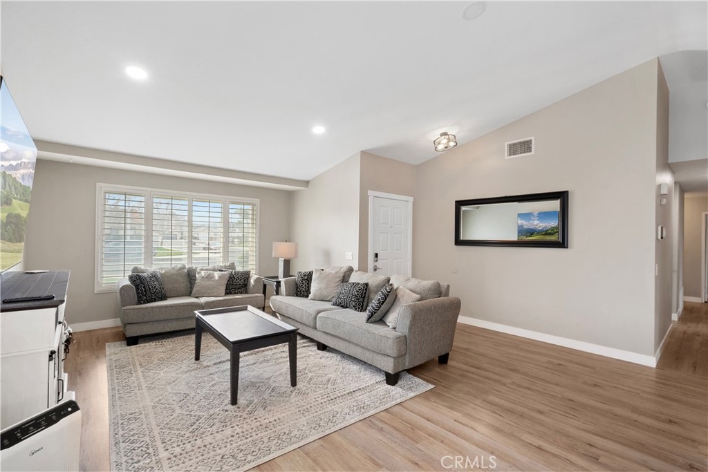 25704 Pelion Road Menifee, CA 92584 - Photo 4 of 22