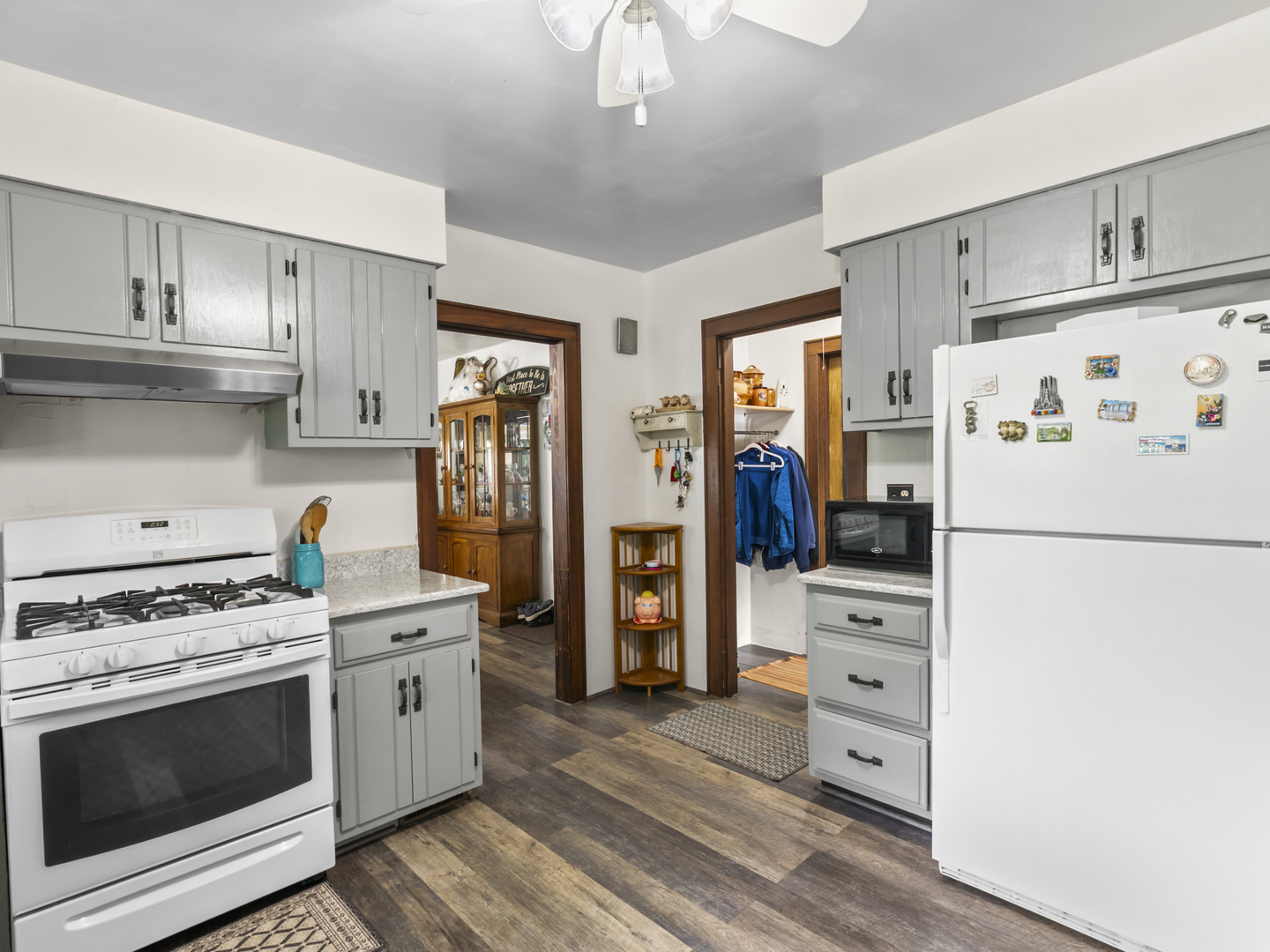 408 Manhattan Road Joliet, IL 60433 - Photo 12 of 30 Gallery Image 12