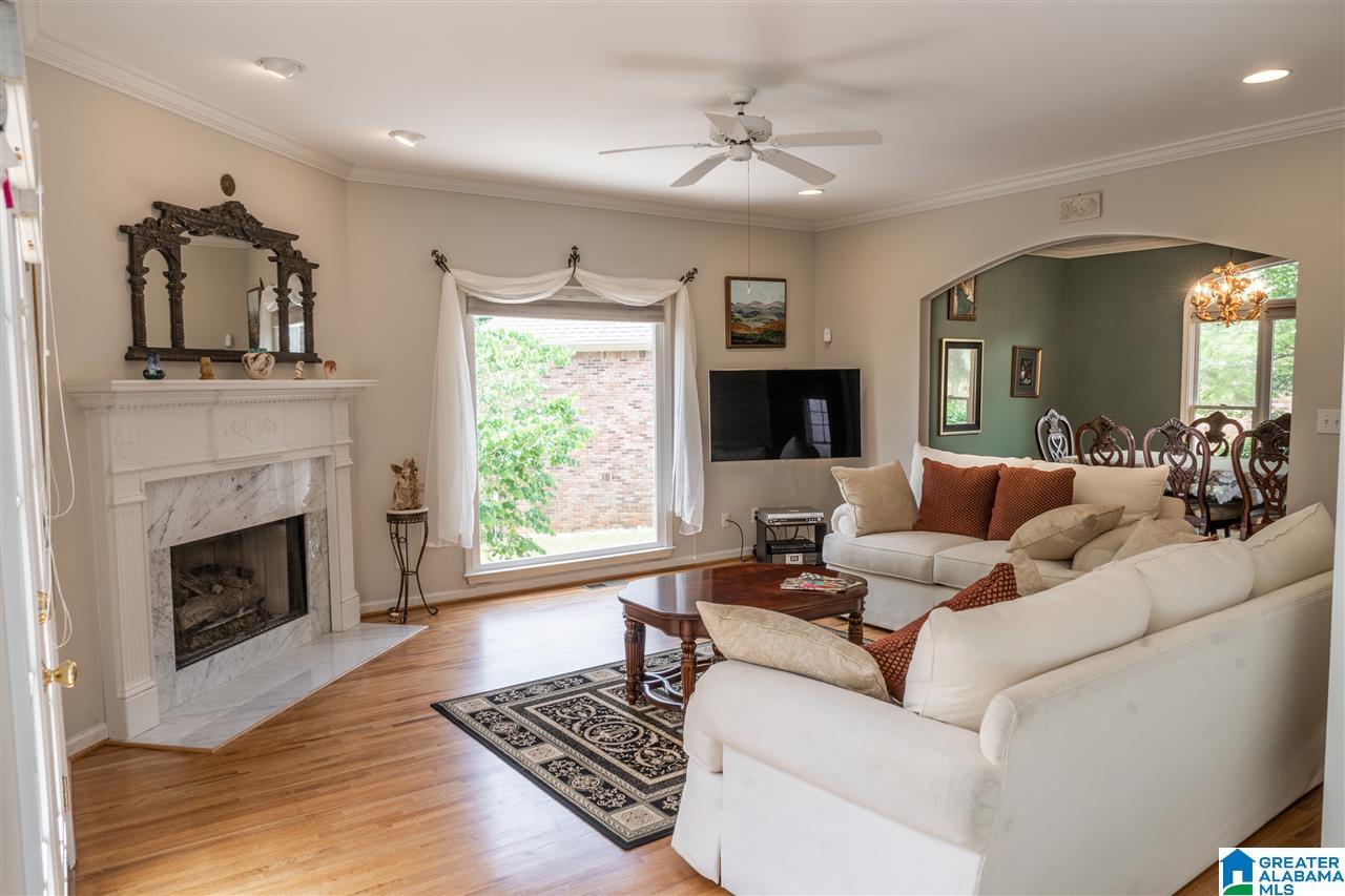 862 Meadow Ridge Lane Birmingham, AL 35242 - Photo 9 of 41