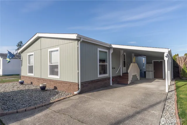 $249,900 | 620 Northeast Saturn Lane, Bremerton, WA 98311