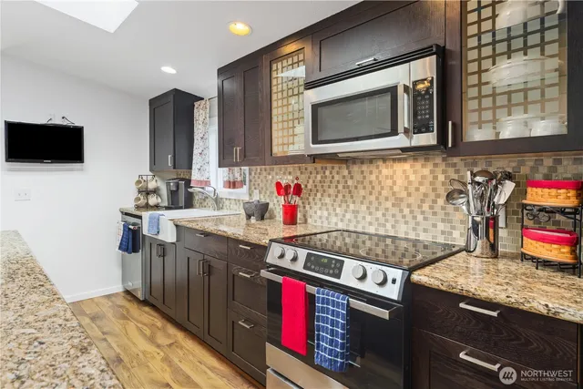 $249,900 | 620 Northeast Saturn Lane, Bremerton, WA 98311