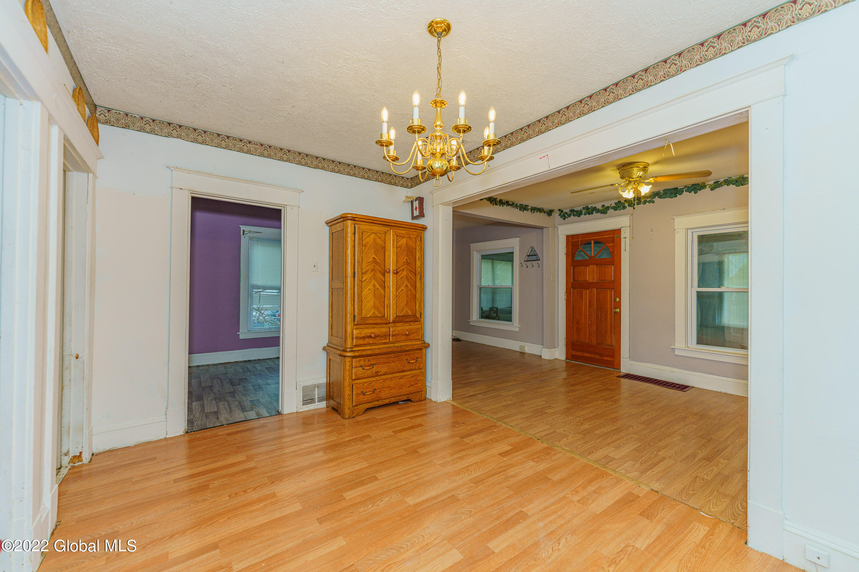 243 Clayton Road Schenectady, NY 12304 - Photo 11 of 28 3 Diningroom 2