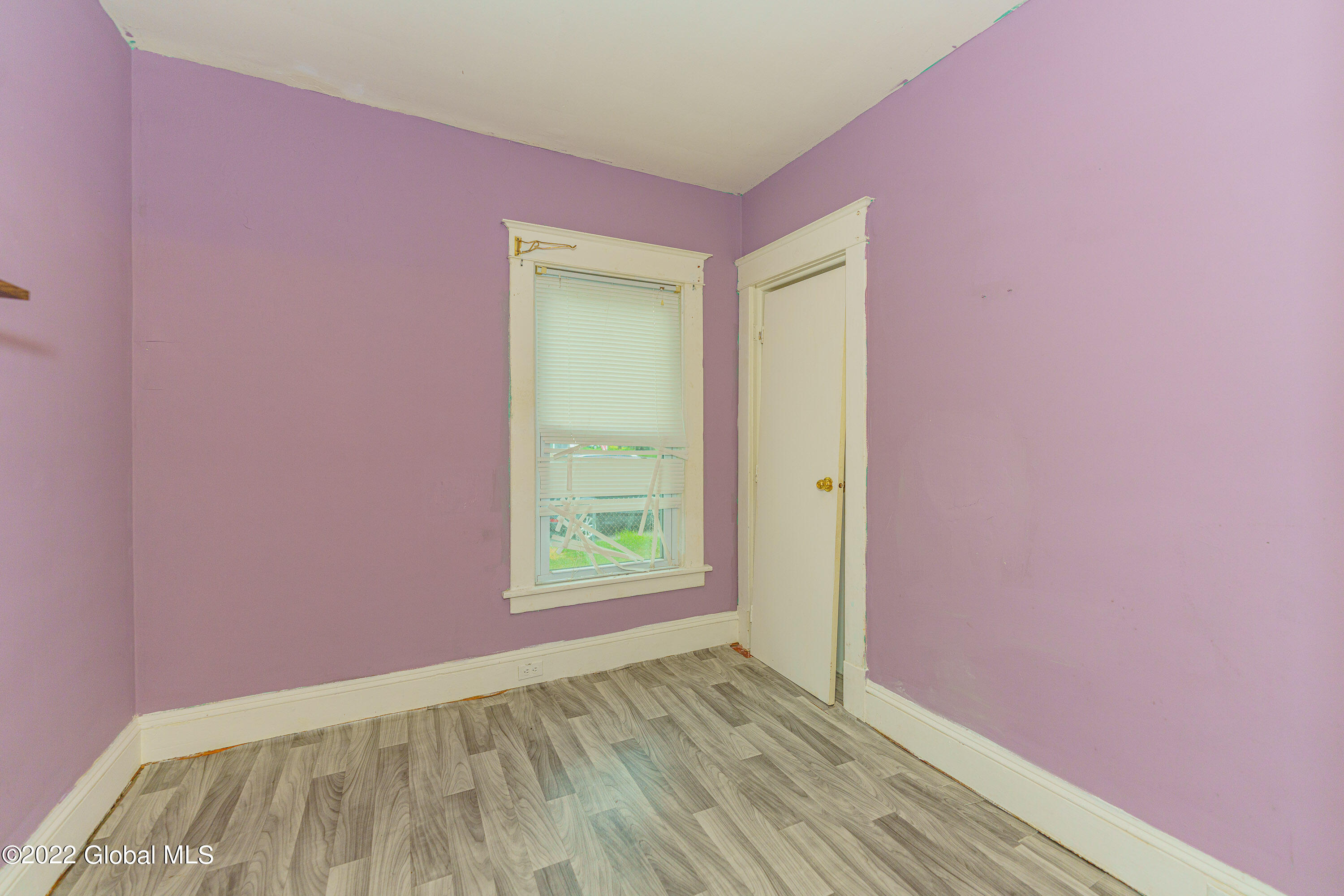 243 Clayton Road Schenectady, NY 12304 - Photo 17 of 28 5 Bedroom