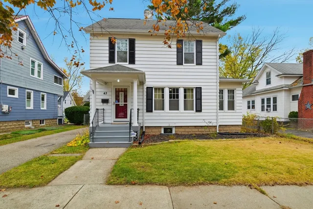 $325,000 | 43 Thorndyke Street, Springfield, MA 01118