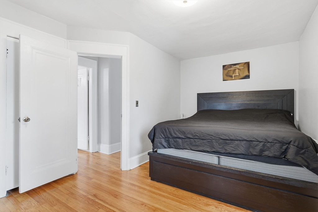 43 Thorndyke Street Springfield, MA 01118 - Photo 32 of 41