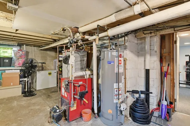 $325,000 | 43 Thorndyke Street, Springfield, MA 01118